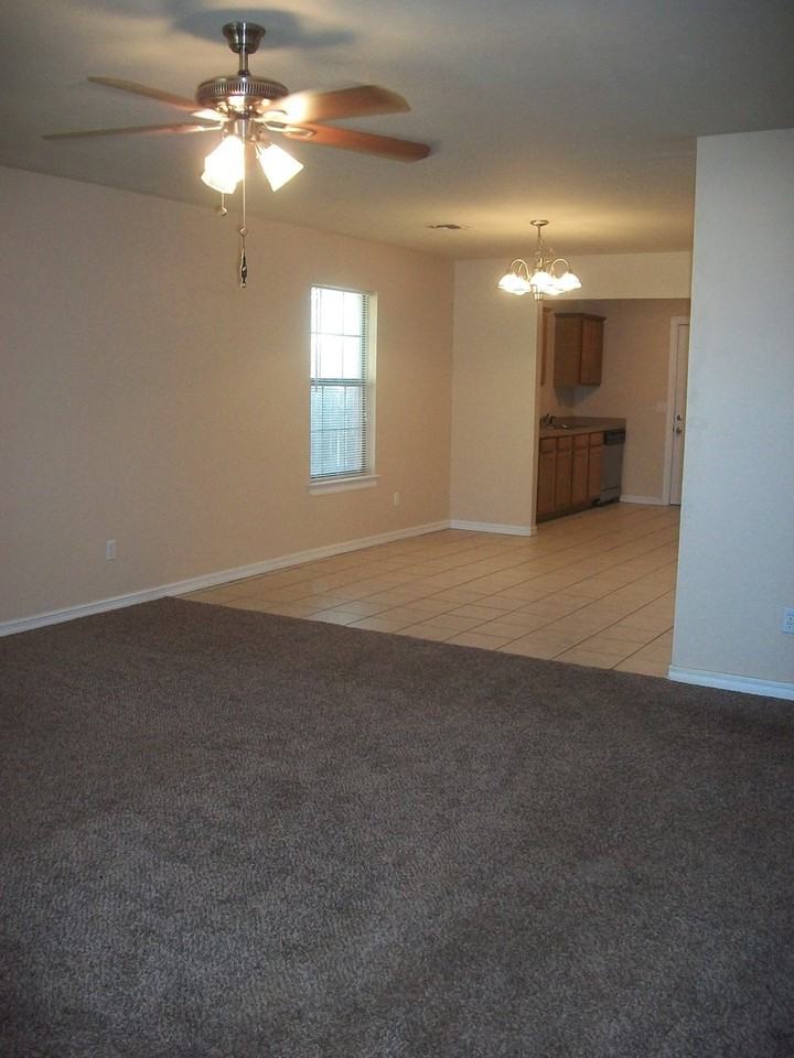 612 Nw 109th St - Photo 3 of 16