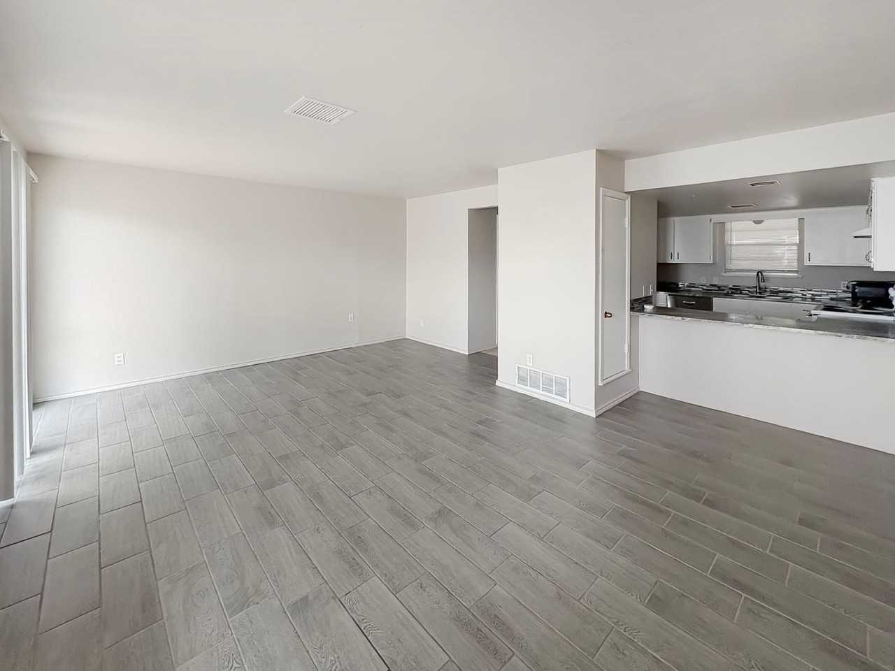Cielo Vista Apartments - Photo 4 of 19