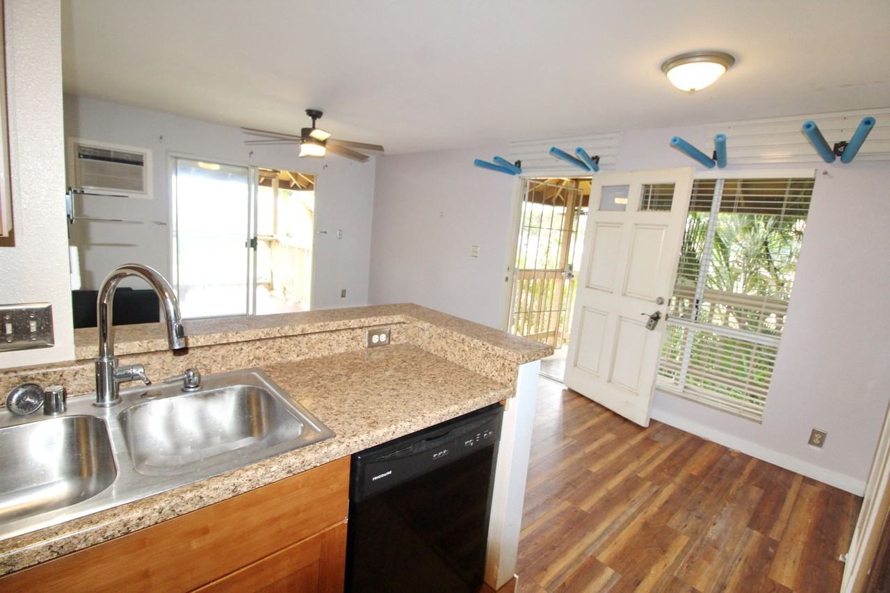 140 Uwapo Rd #44-203 - Photo 7 of 36