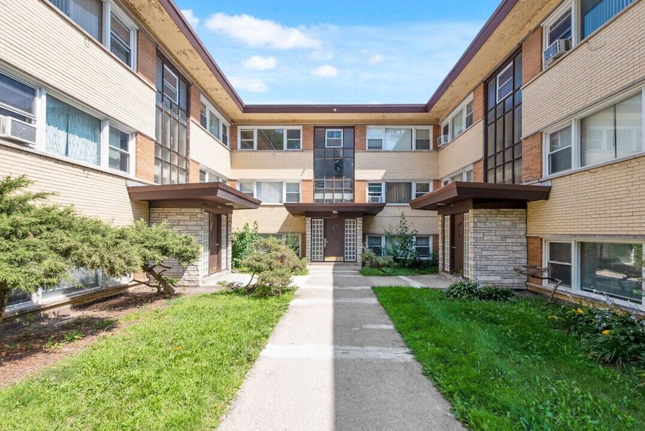 2320 W Garfield - Photo 3 of 3