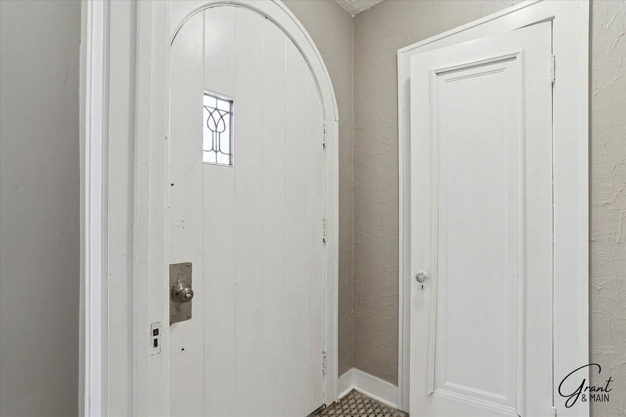 15501 Asbury Park - Photo 3 of 34