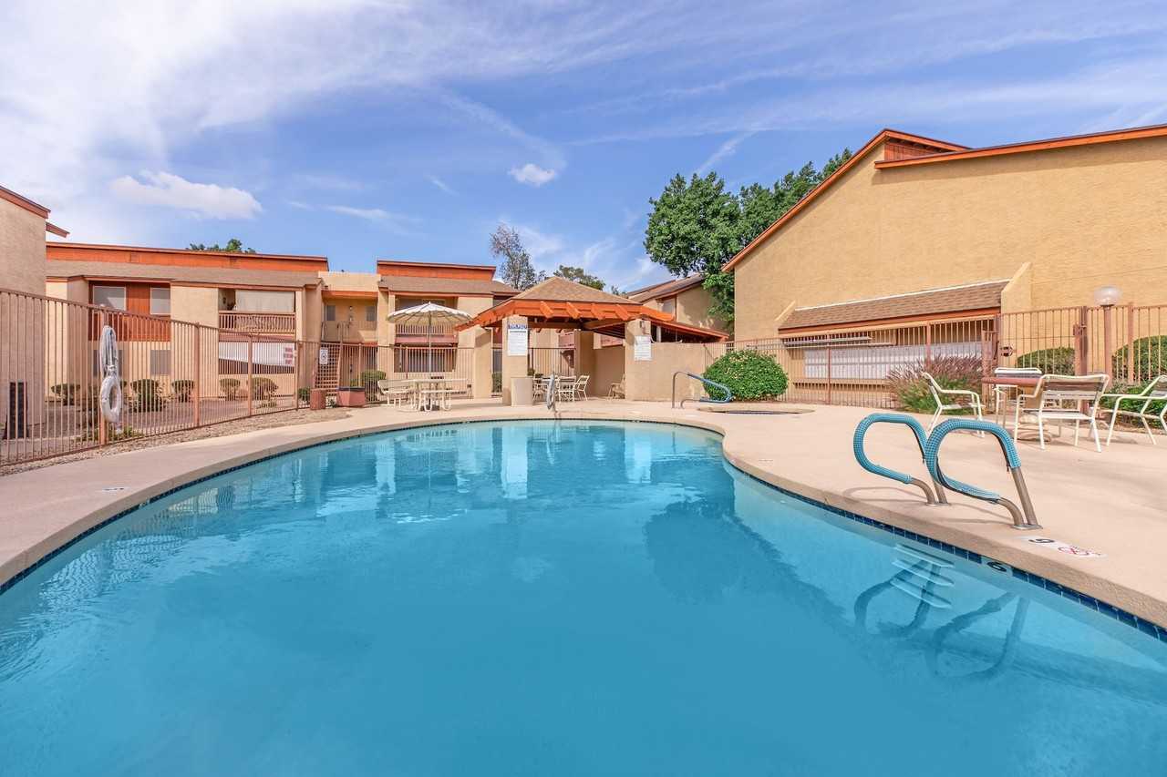 Sand Dollar Apartments - Photo 5 of 9