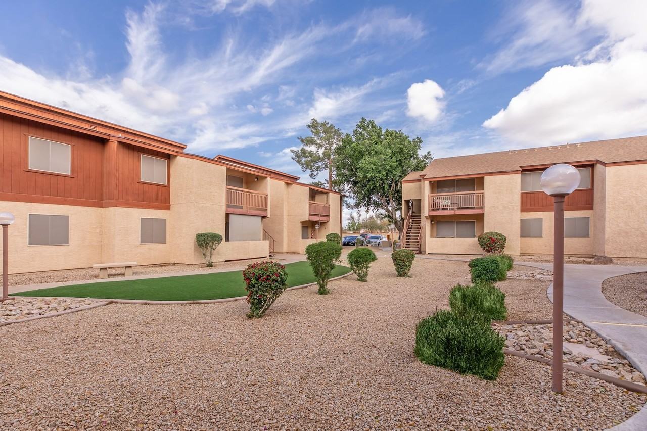 Sand Dollar Apartments - Photo 7 of 9