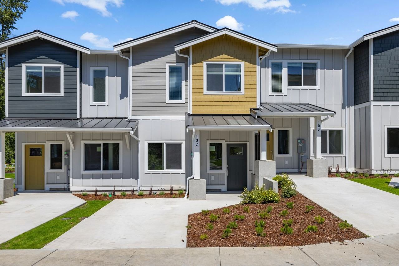 Modern Luxury Awaits at 4020 Dewey Road – New 2 - Photo 2 of 3
