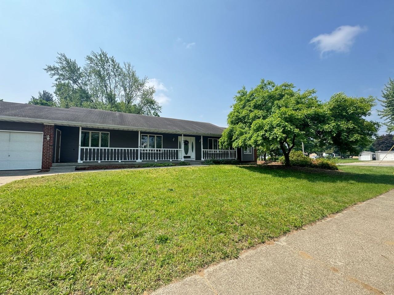 3196 Rivervale Dr Sw - Photo 2 of 27