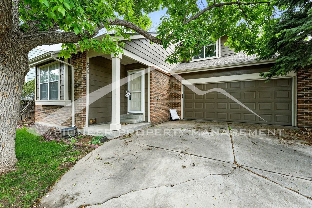 9354 Cattail Ct - Photo 2 of 23
