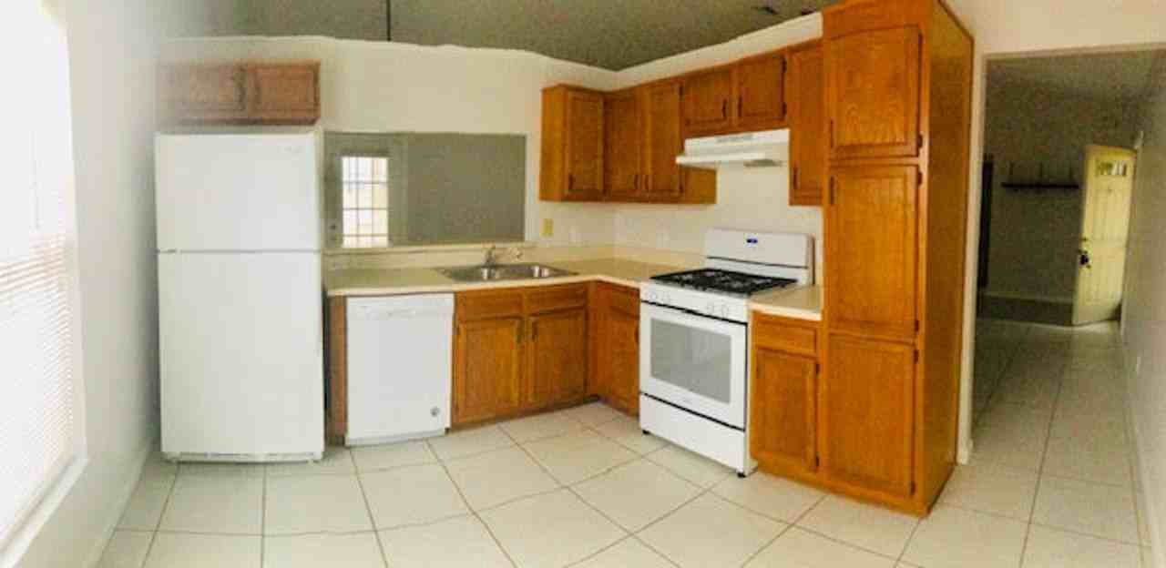 4533 Rivermist Dr - Photo 6 of 10