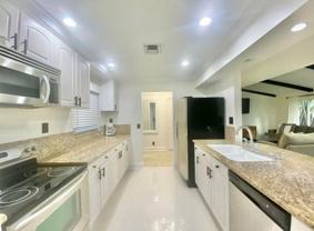 556 Sw 24th Ave - Photo 1 of 1