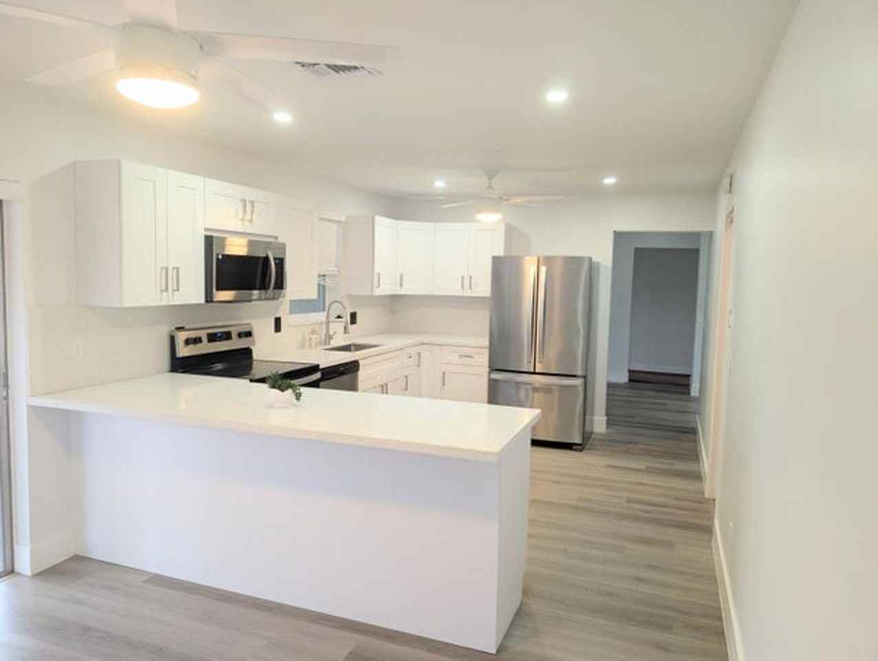 10920 Gable St - Photo 2 of 10