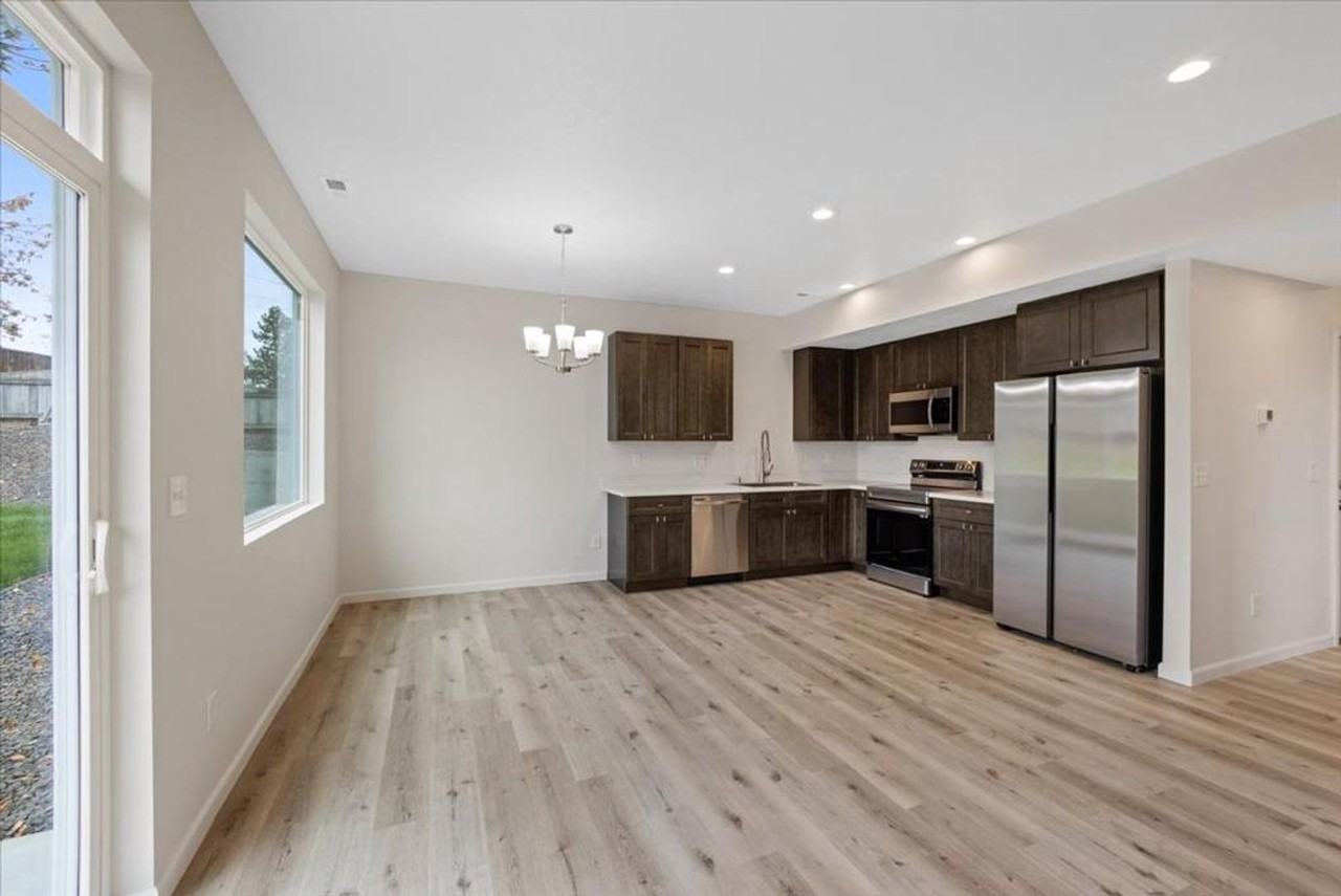 4237 E Pratt Ave - Photo 5 of 11