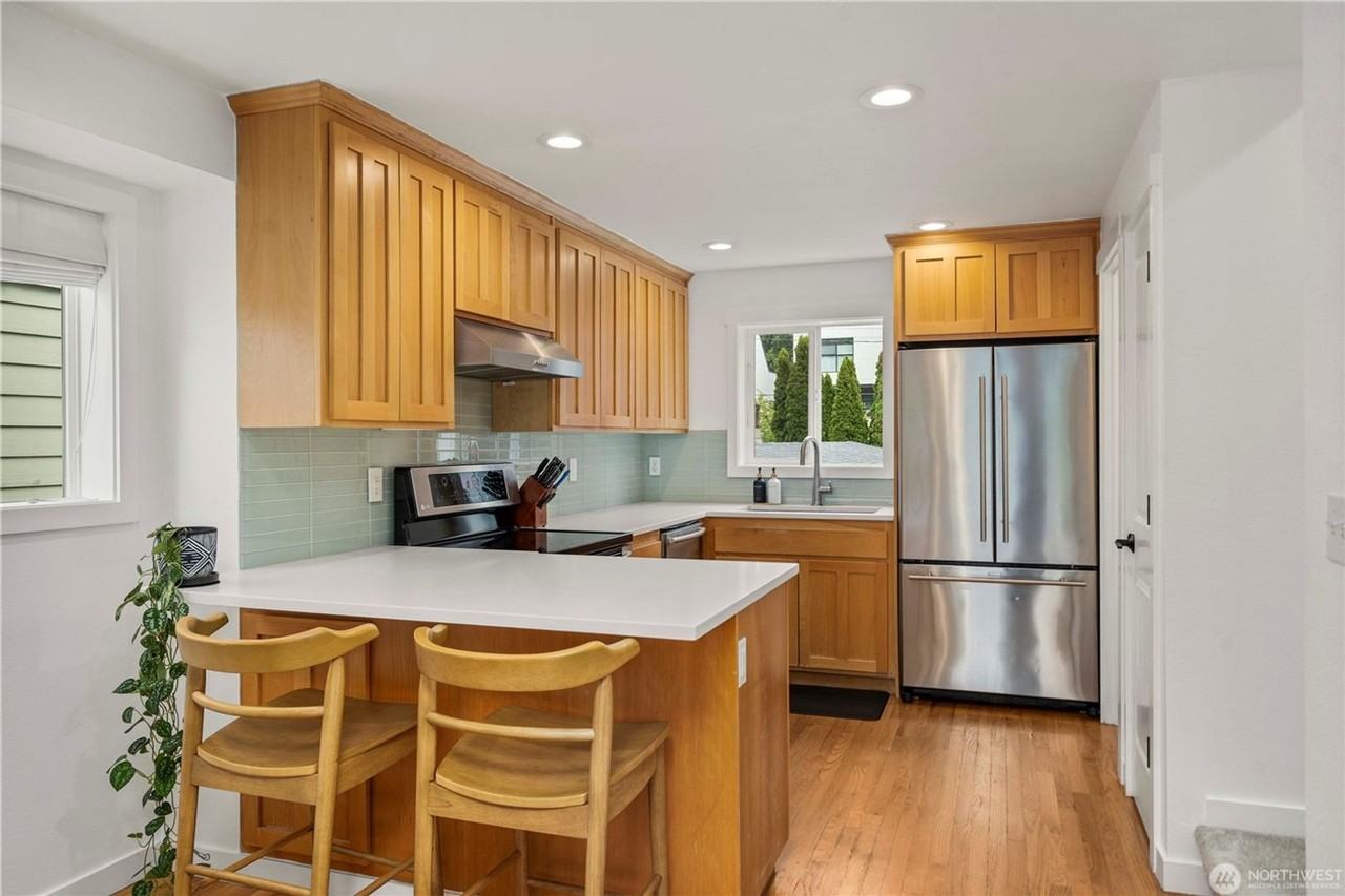 8454 25th Ave Sw #A - Photo 2 of 21