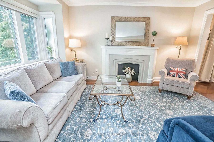 20 Roblin Avenue - Photo 2 of 20