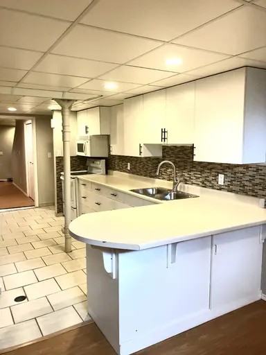 20 Grant Ave - Photo 2 of 12