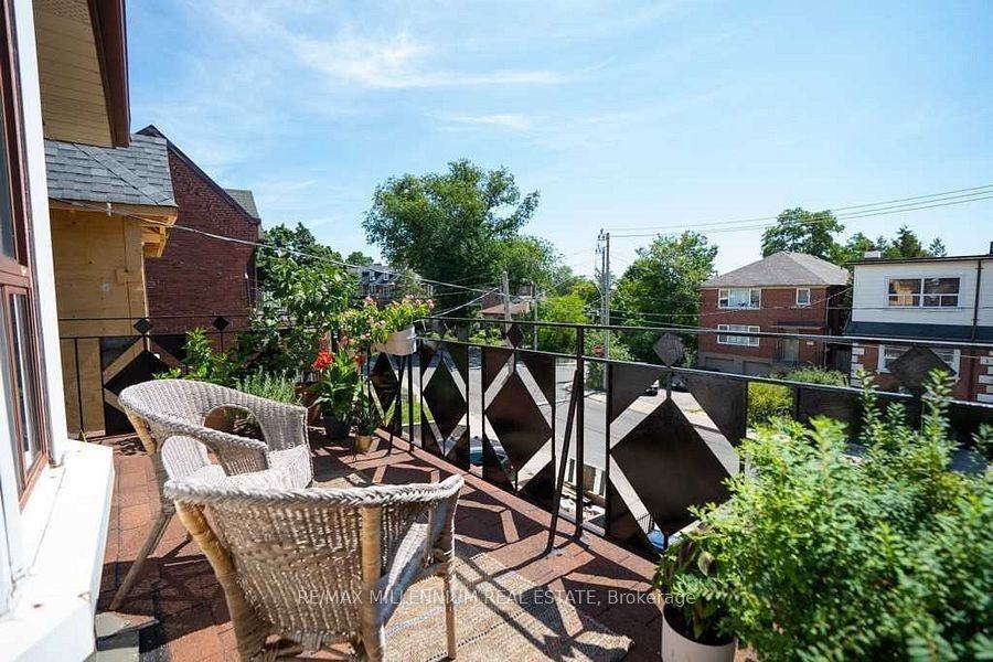 17 Greenlaw Avenue - Photo 2 of 17