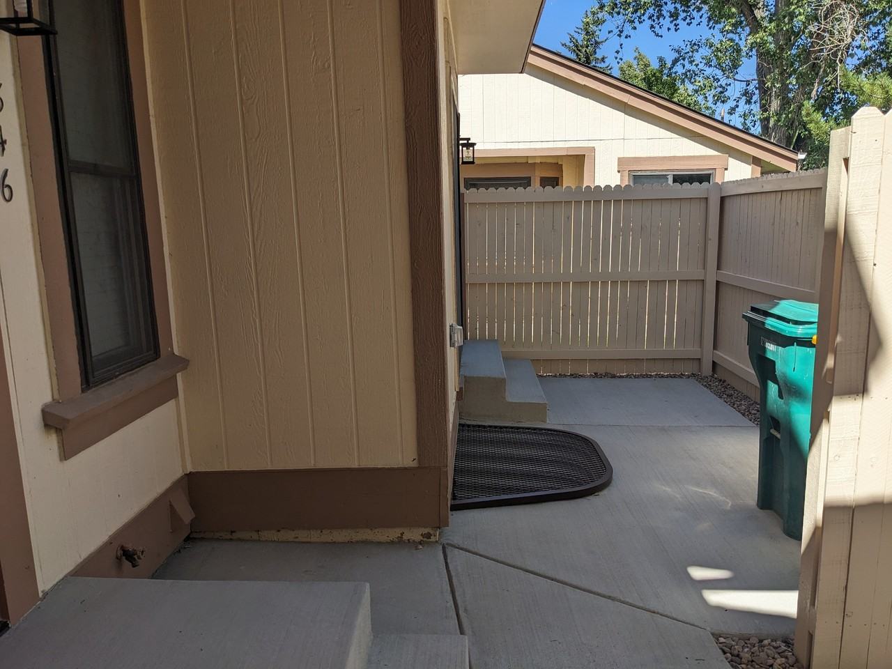 7846 W 90th - Photo 2 of 46