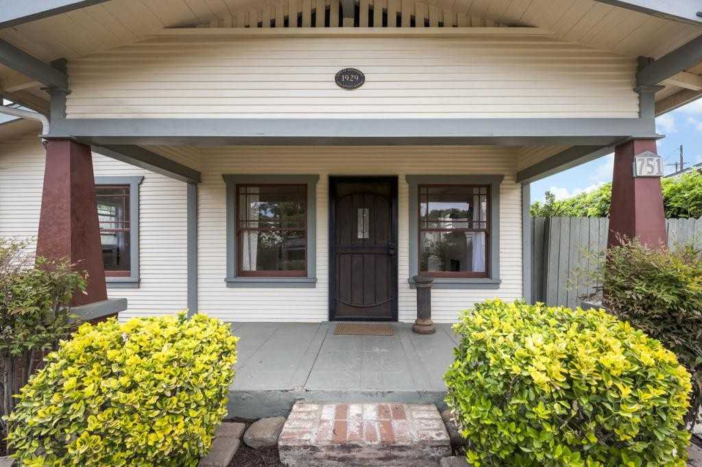 751 W 7th Ave - Photo 4 of 25