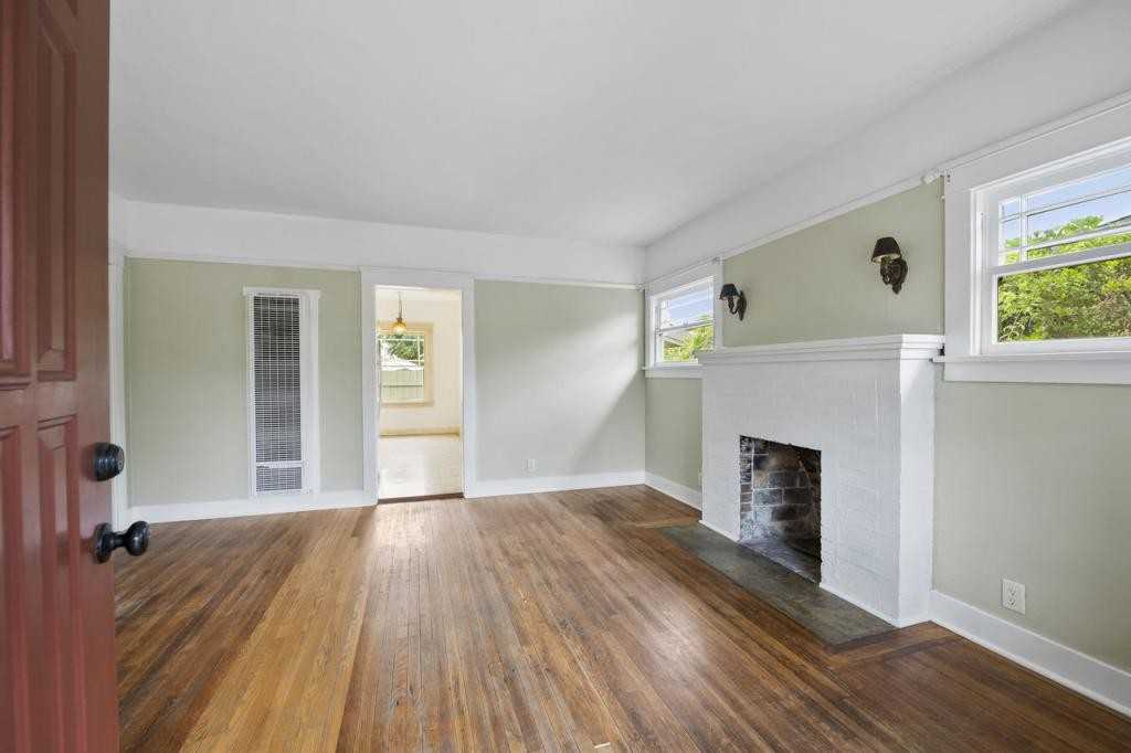 751 W 7th Ave - Photo 5 of 25