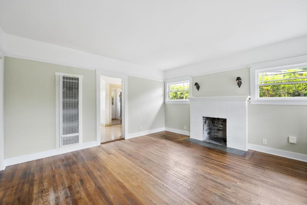 751 W 7th Ave - Photo 7 of 25
