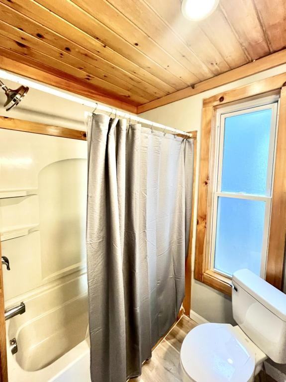 153 Horton St Apt 1r - Photo 4 of 9