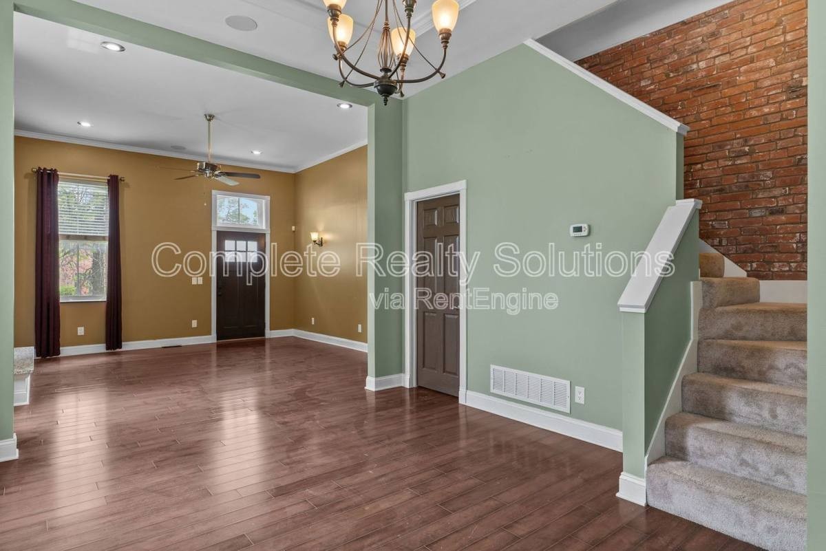 2720 S Jefferson Ave #2722 - Photo 3 of 10