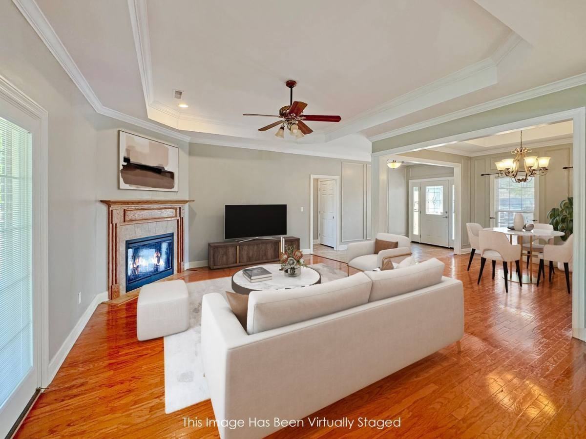 11 Cedarbrook Ln - Photo 2 of 10