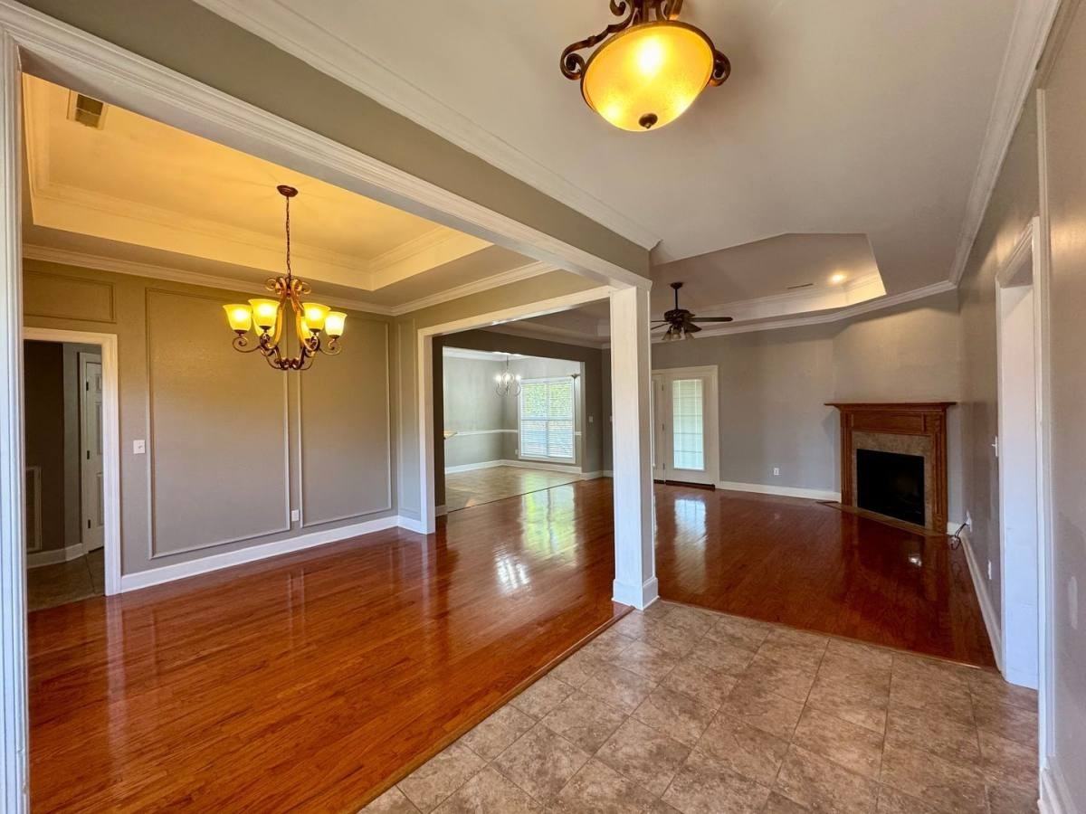 11 Cedarbrook Ln - Photo 3 of 10