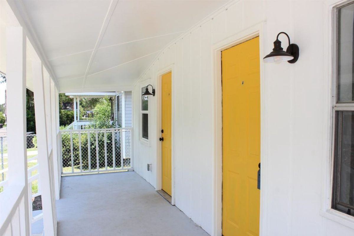 2141 Poppy St - Photo 2 of 13