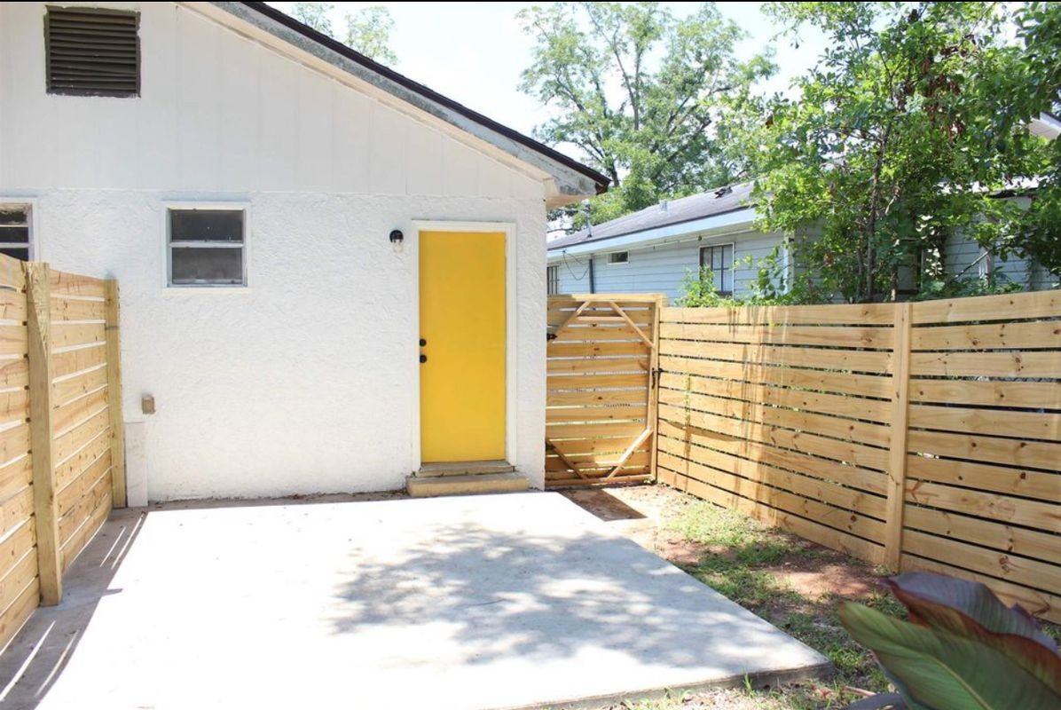 2141 Poppy St - Photo 3 of 13