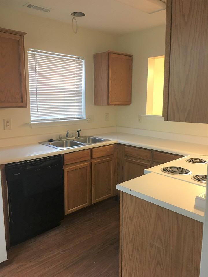 112B Tamara Ln #2 - Photo 3 of 19