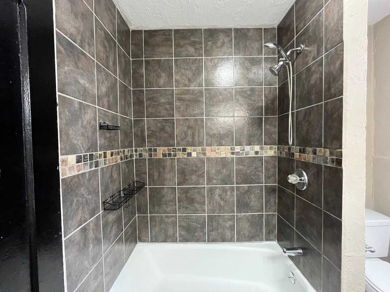 500 N Negley Ave #8 - Photo 7 of 23