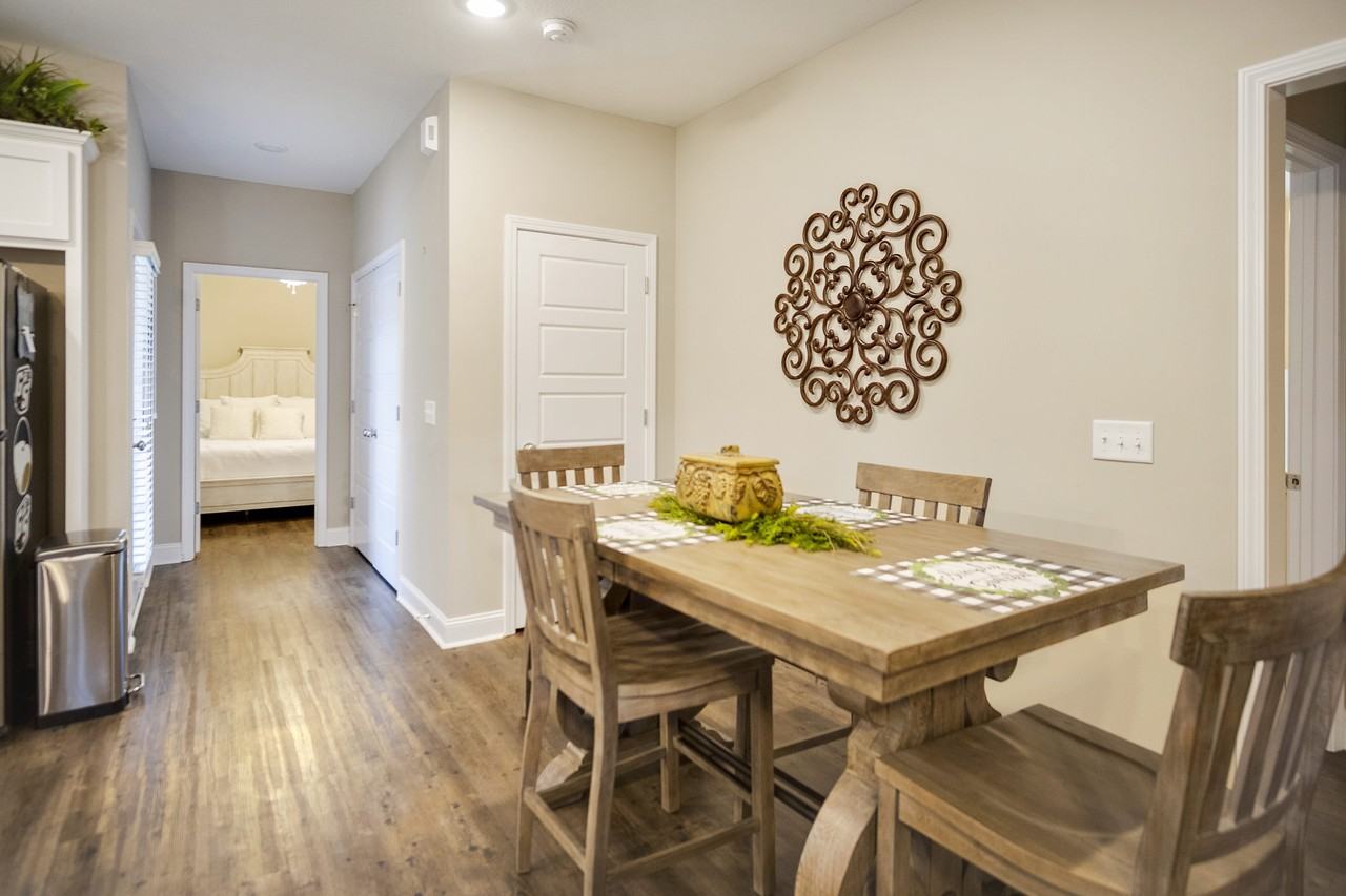 20 Grove Cir - Photo 3 of 18