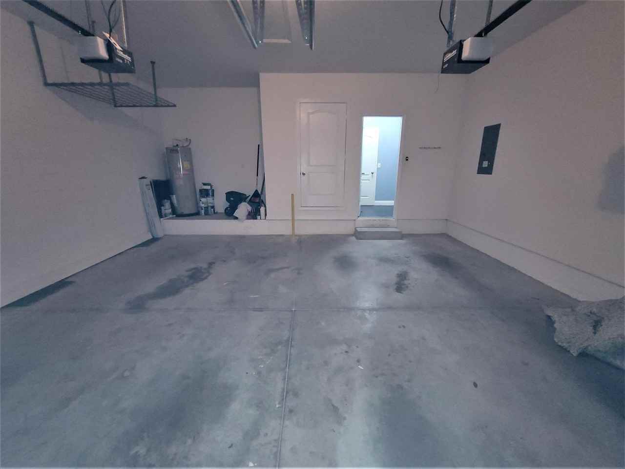 553 Shirley Dr - Photo 6 of 47