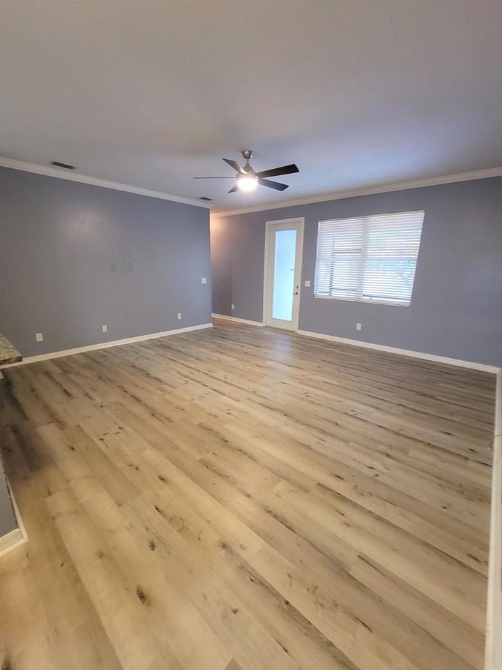 553 Shirley Dr - Photo 7 of 47