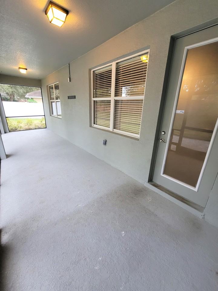 553 Shirley Dr - Photo 3 of 47