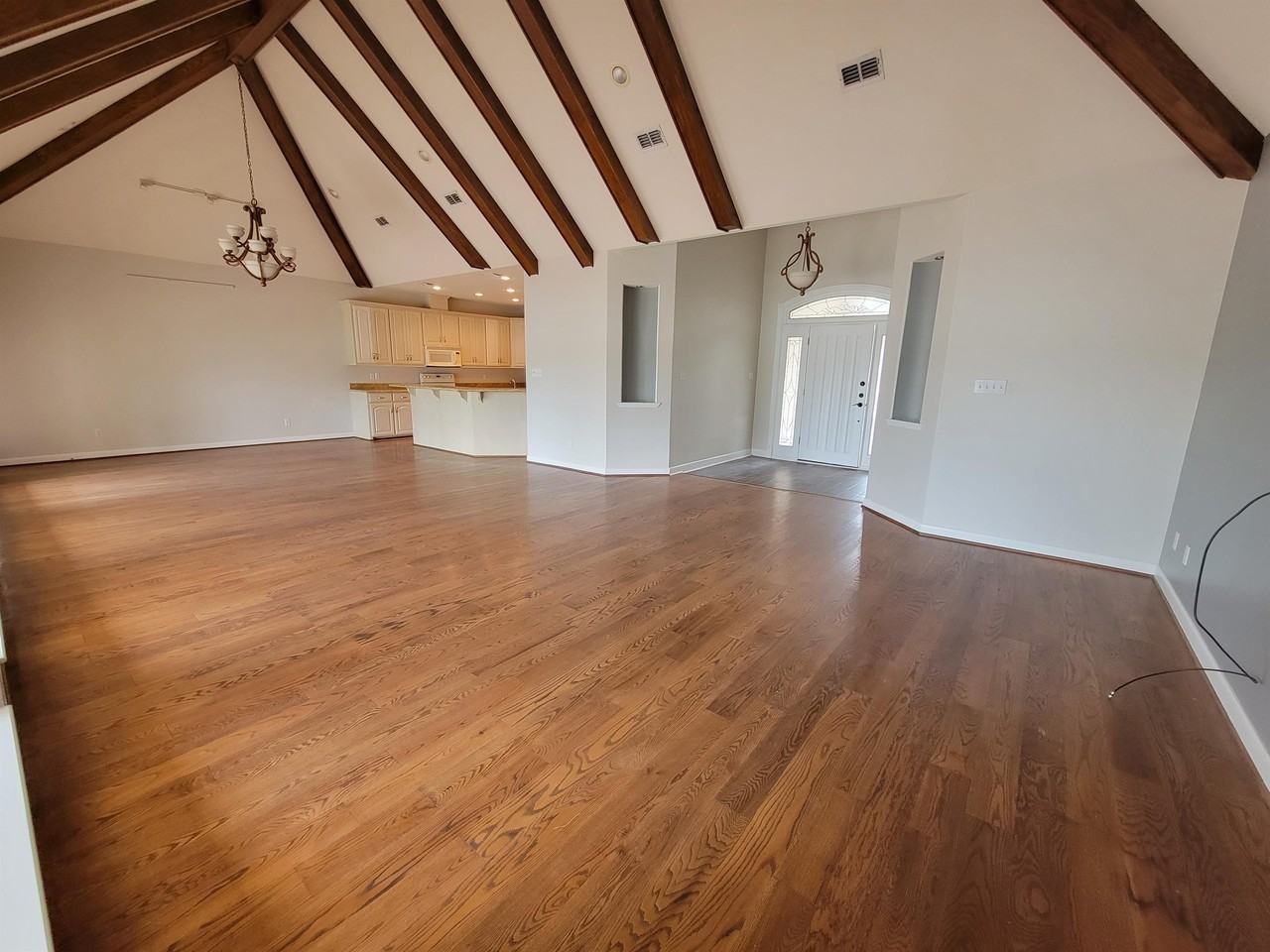 210 Rio Grande Dr - Photo 2 of 16