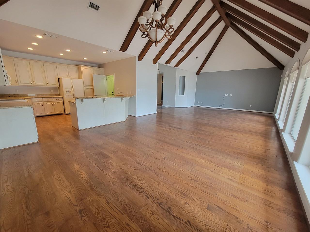 210 Rio Grande Dr - Photo 7 of 16