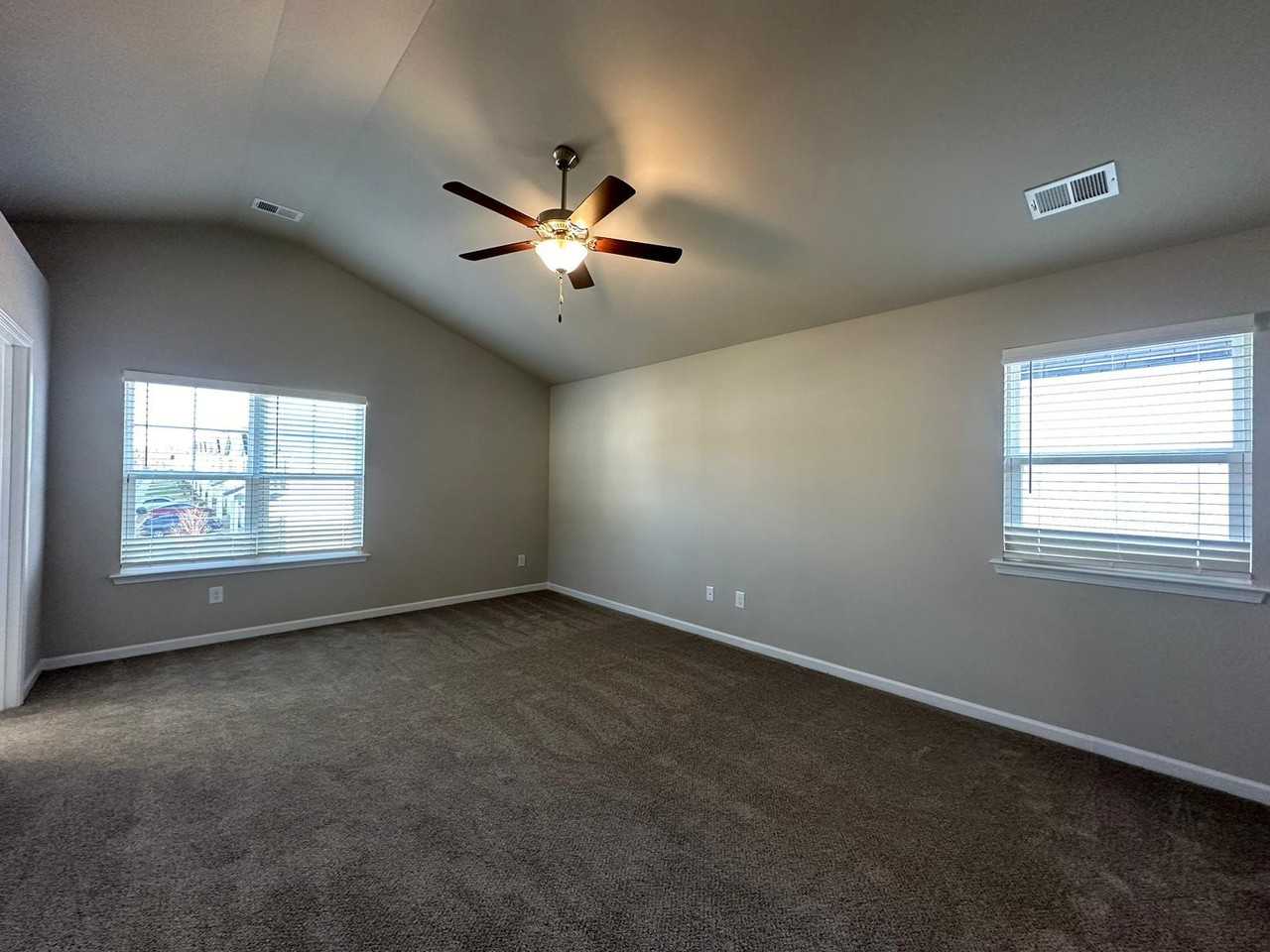 9050 Stoney Waters Ct - Photo 6 of 40