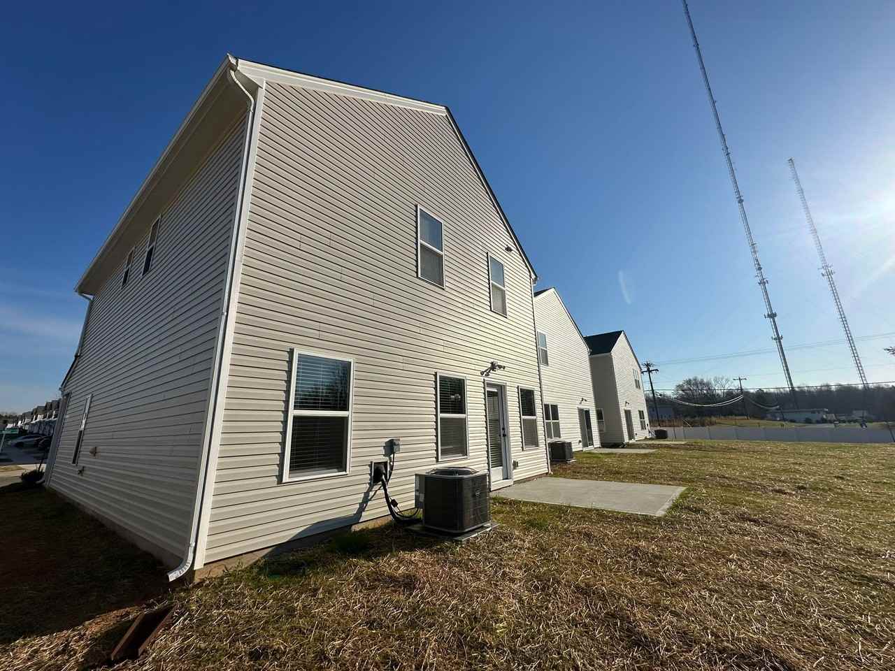 9050 Stoney Waters Ct - Photo 7 of 40