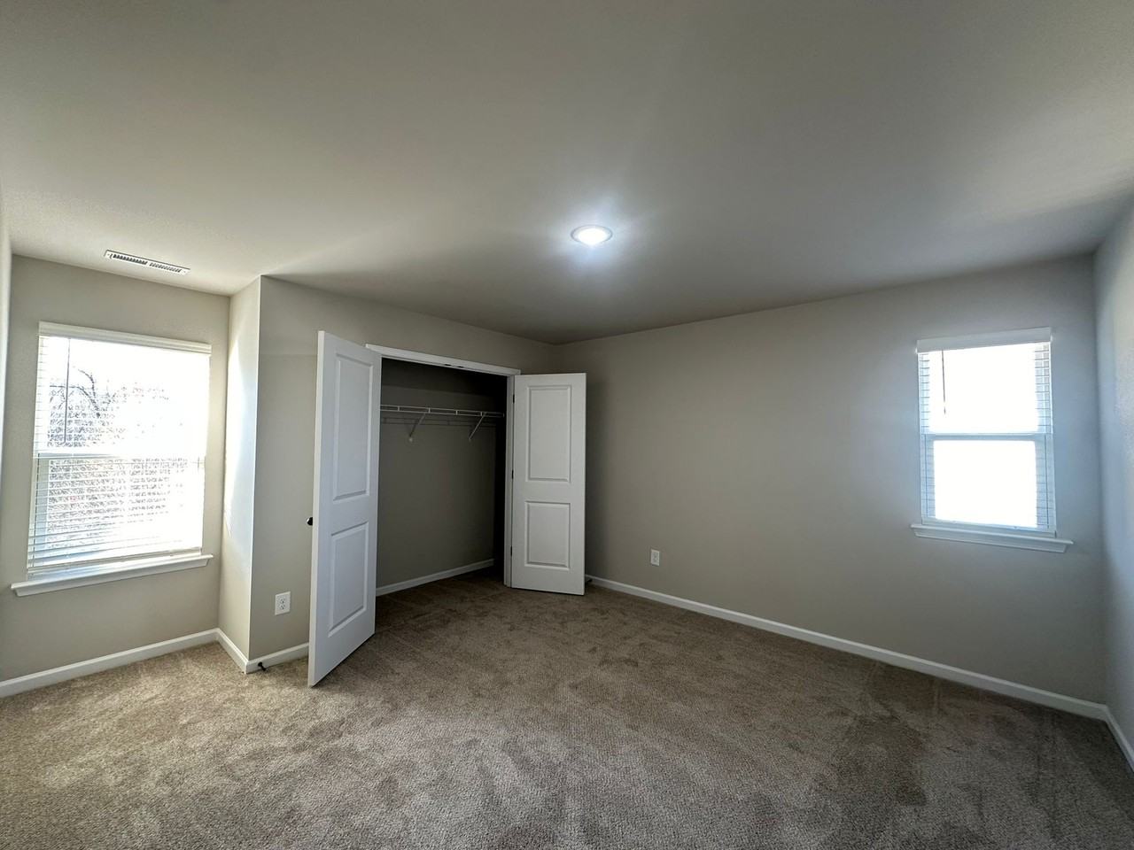 9050 Stoney Waters Ct - Photo 3 of 40