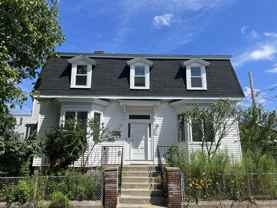 40 Spring Garden St #1 - Photo 1 of 1