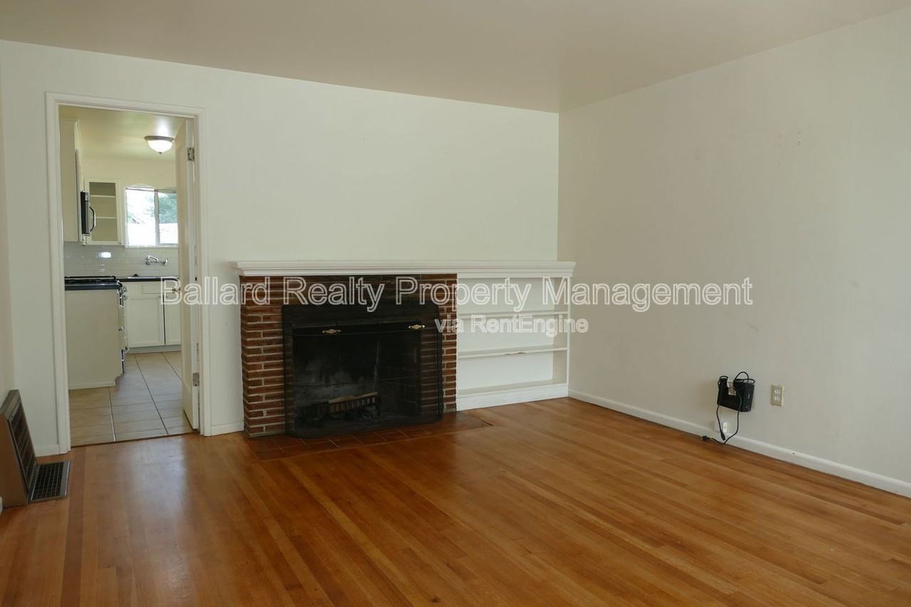 6527 25th Ave Nw - Photo 2 of 18
