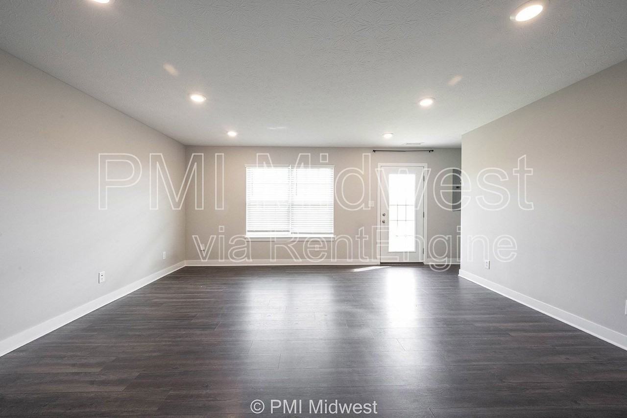 7278 Zanesville Rd - Photo 7 of 50