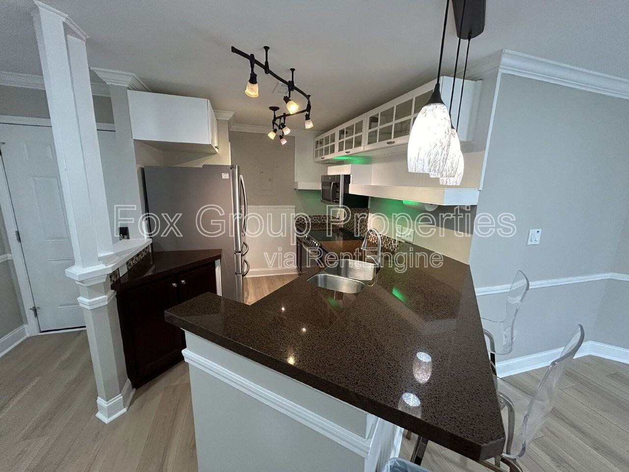 18837 Vineyard Point Ln - Photo 7 of 31