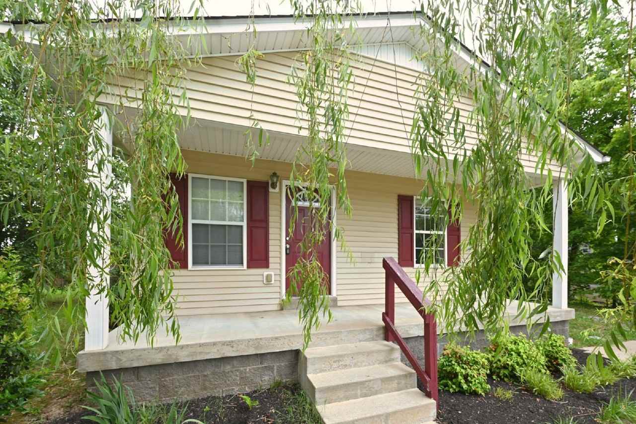 303 15th Ave W - Photo 2 of 45