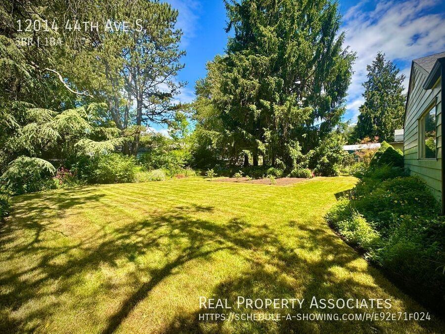 12014 44th Ave S - Photo 2 of 27