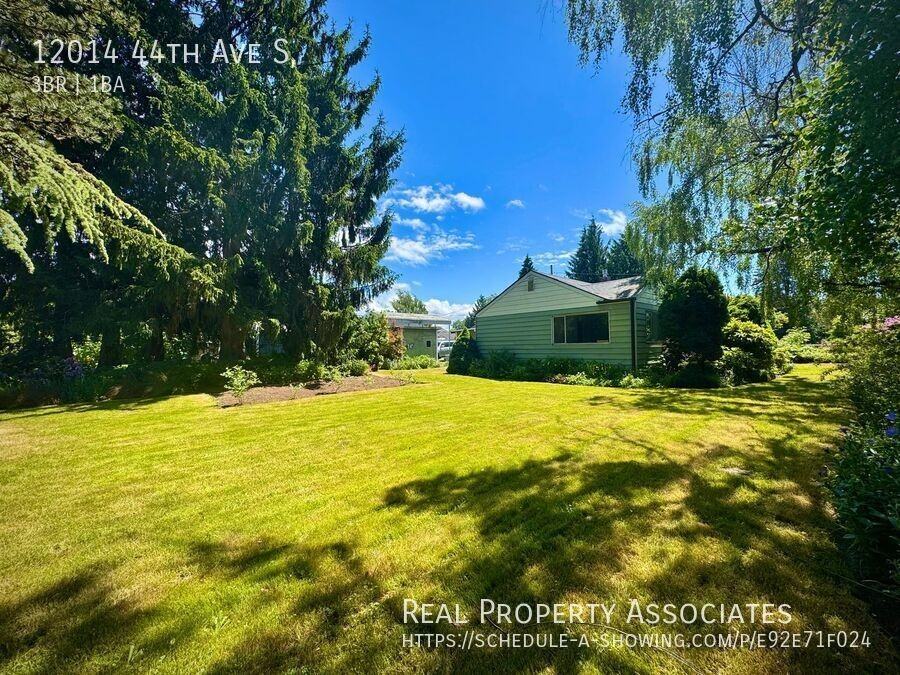 12014 44th Ave S - Photo 3 of 27