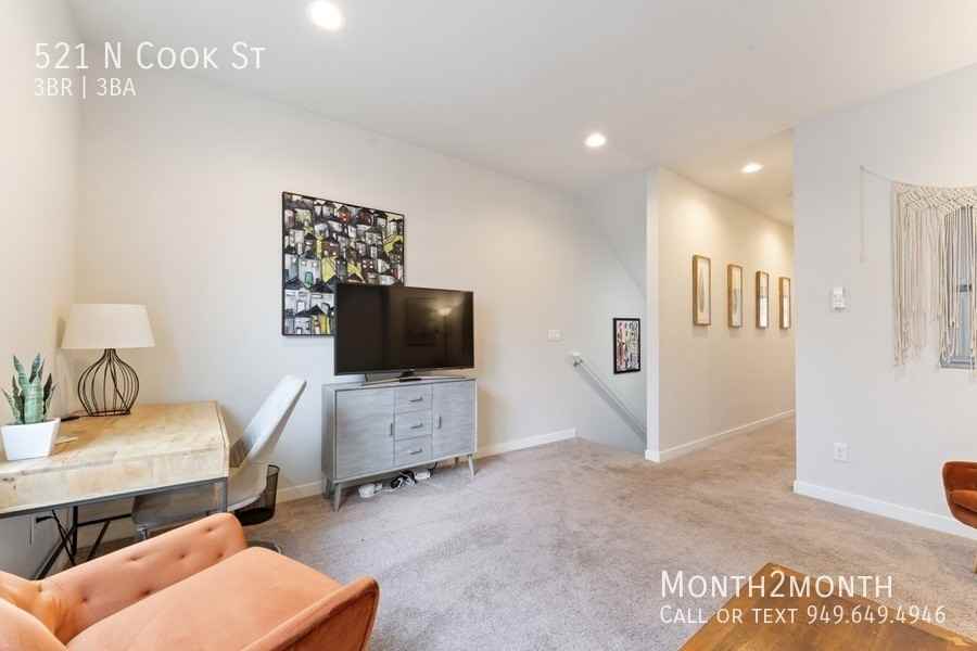 521 N Cook St - Photo 4 of 35