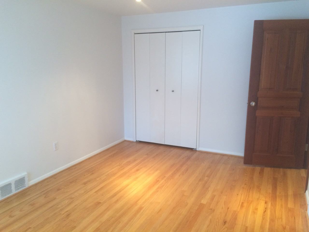 911 N Adams Rd #911 - Photo 3 of 6