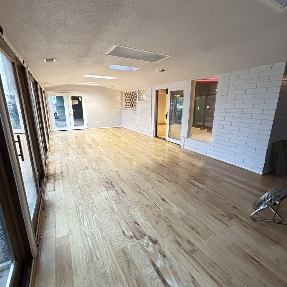 6211 N College Dr #A - Photo 2 of 18