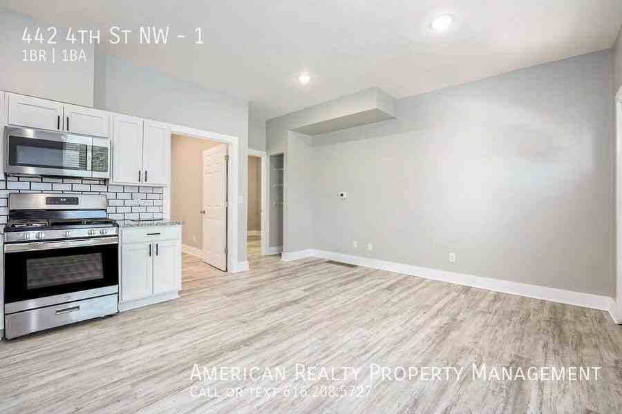442 4th St Nw #1 - Photo 5 of 12